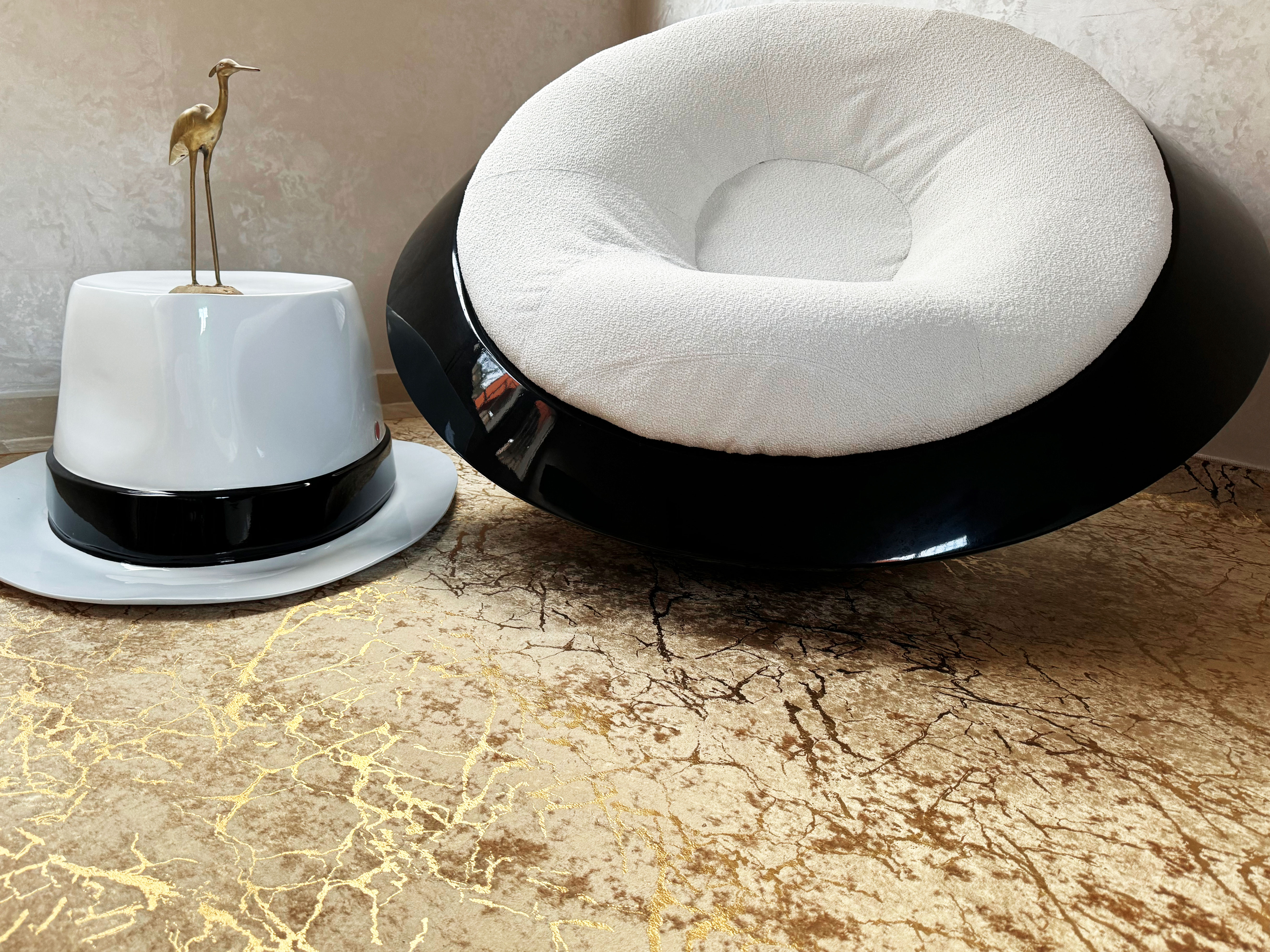 SHIELD Chair